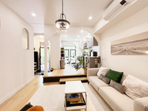 Cozy nice townhouse in DT Toronto near Wellesley and Jarvis